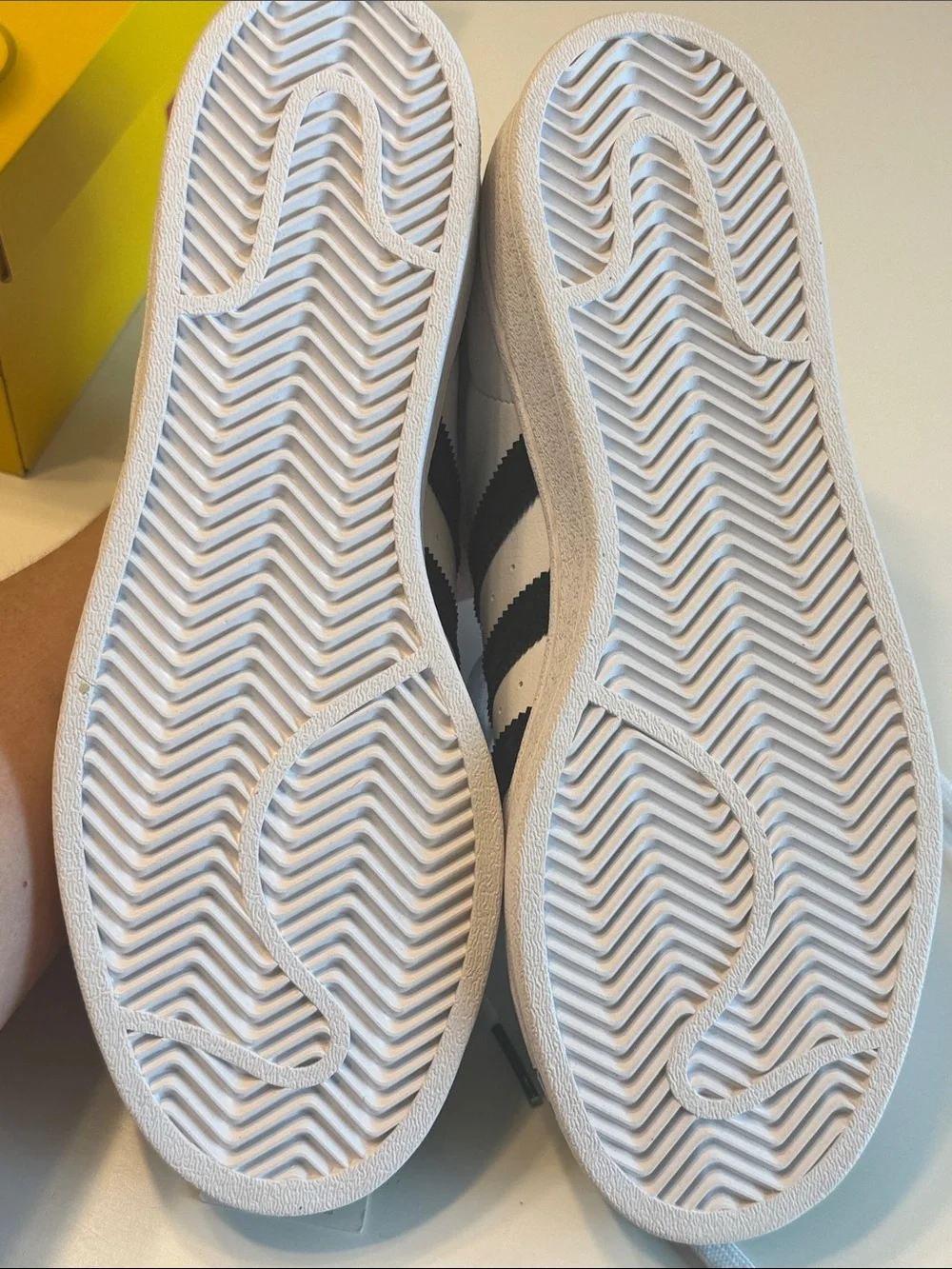 adidas low top